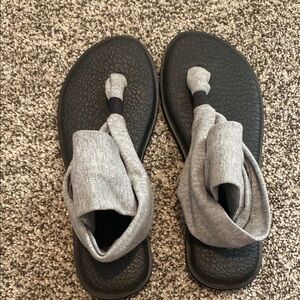 Sanuk Charcoal and Black Wrap Sandals